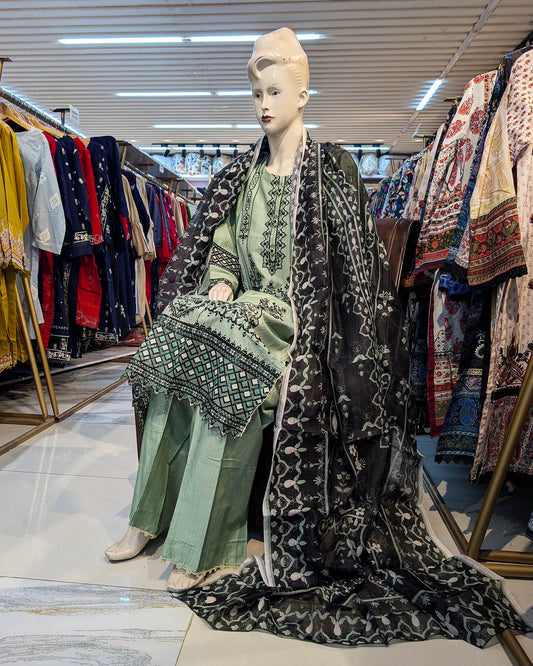 MS By Sara Sheen 02690 D 09