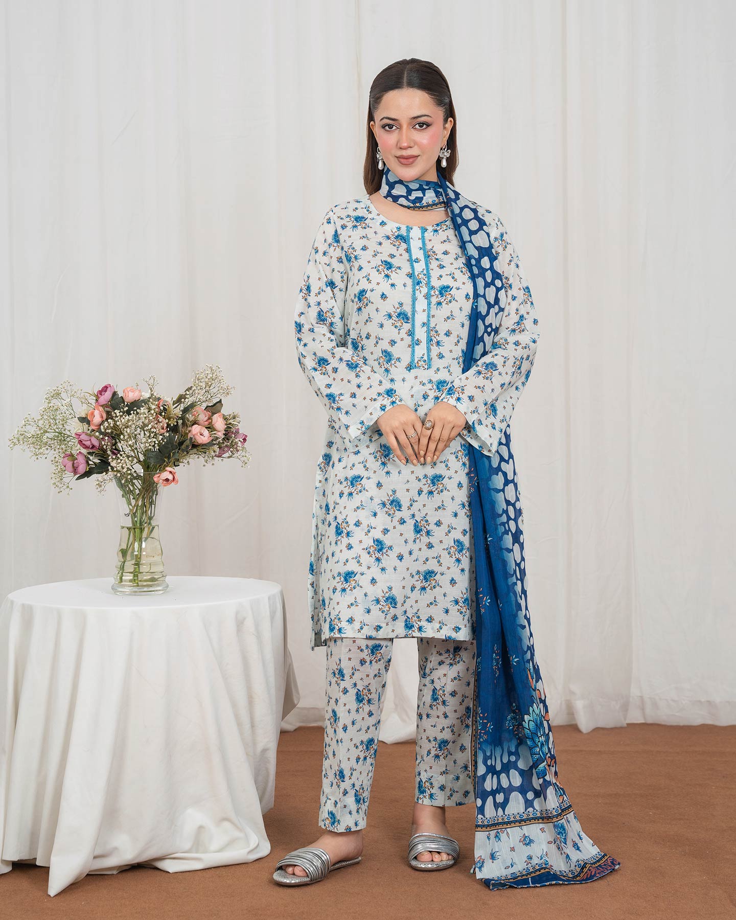 3 Piece Stitched Printed Lawn - 02568