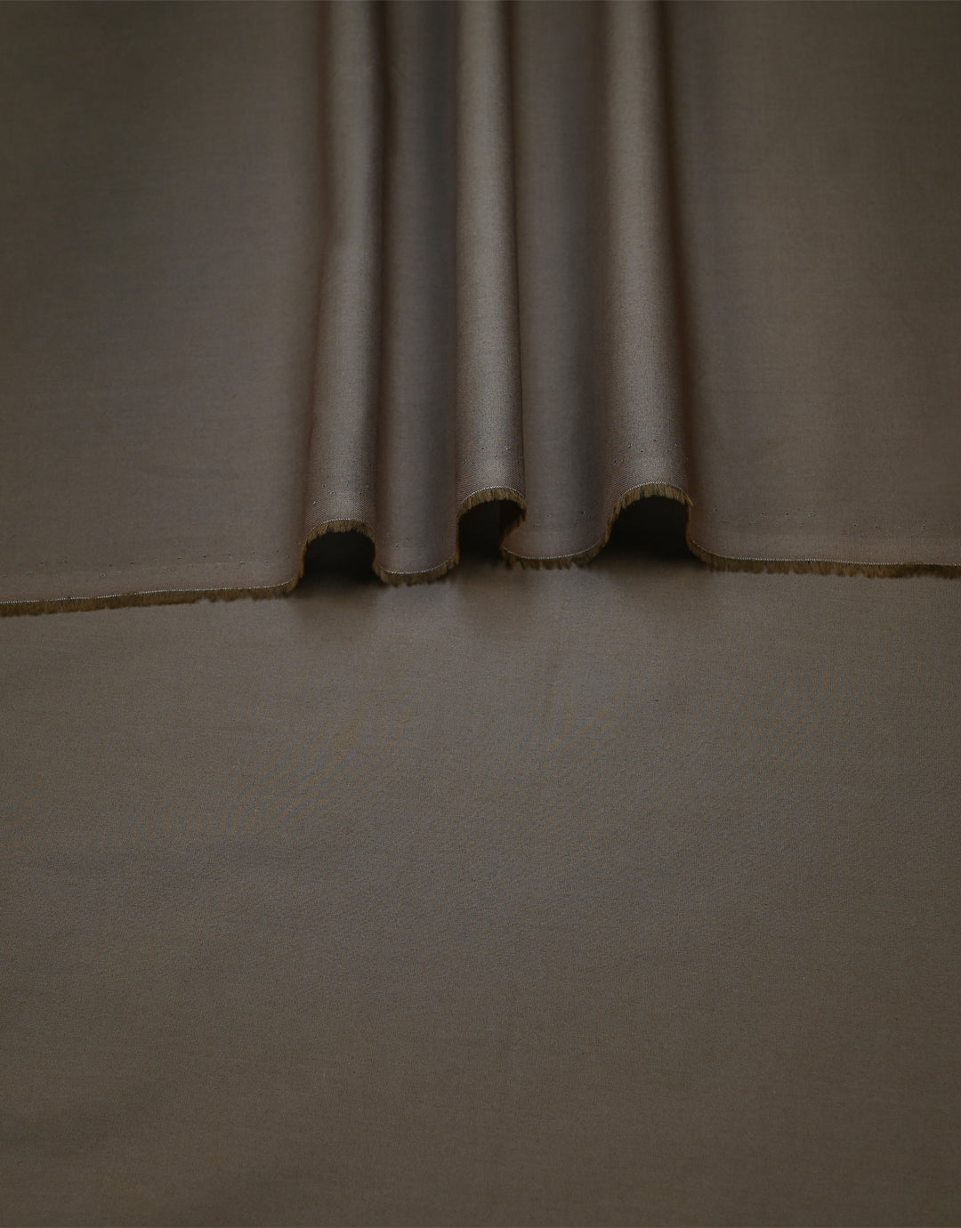 Ridge & Crown suiting