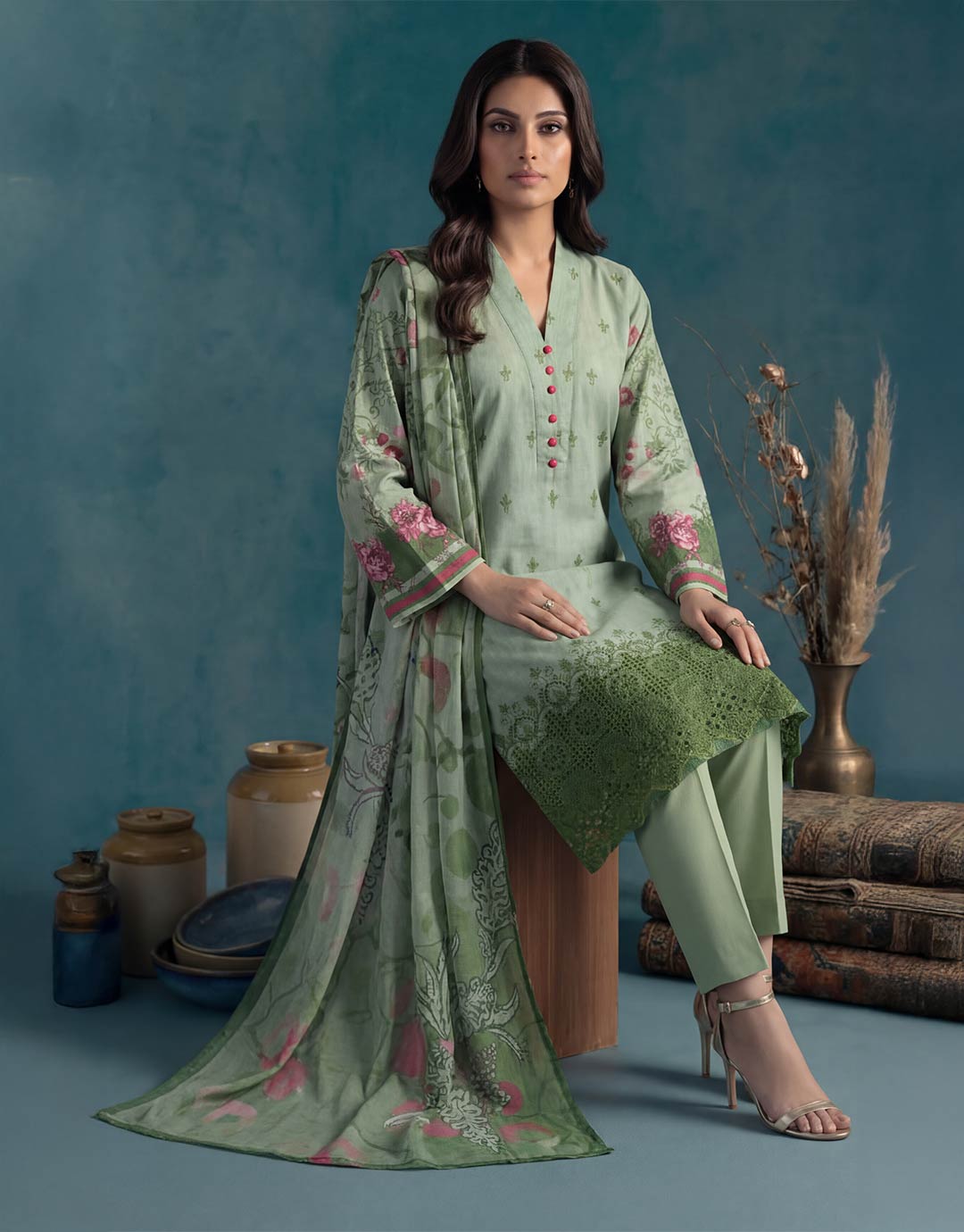 Elara By Sara Sheen alhamrafabrics 